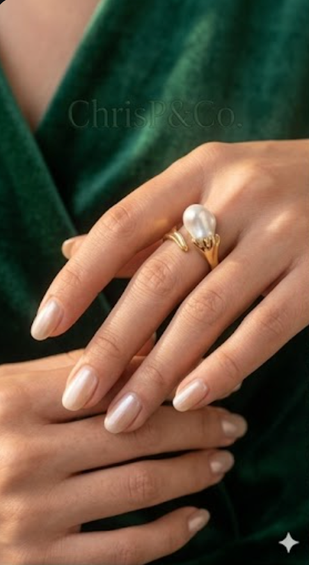 Baroque Pearl Claw Ring