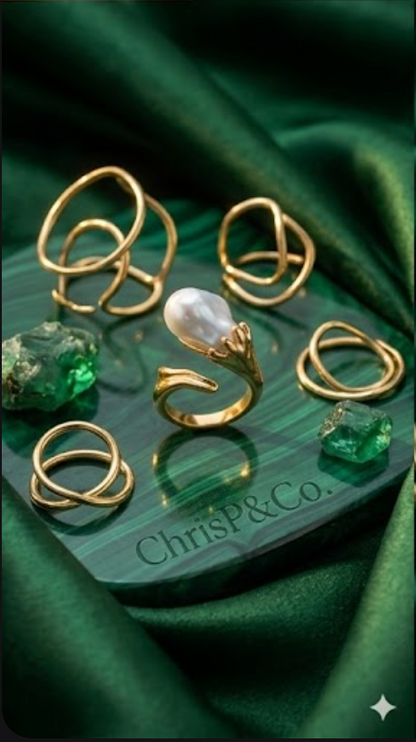 Baroque Pearl Claw Ring